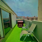 Апартаменты Beach, Penthouse And Jacuzzi