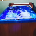Beach, Penthouse And Jacuzzi Апартаменты
